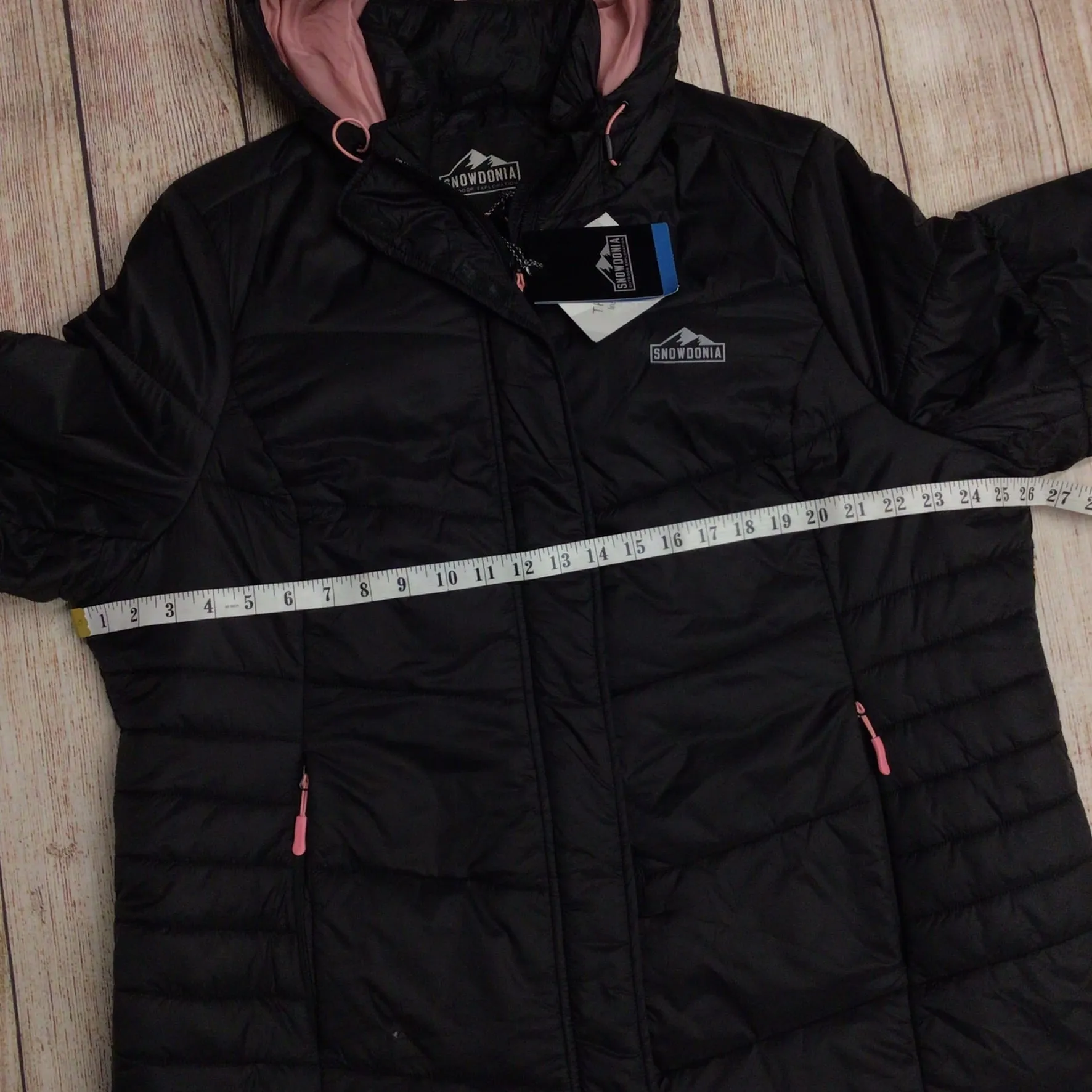 BNWT Snowdonia Black Puffer Jacket w/Stuff Sack Size 20