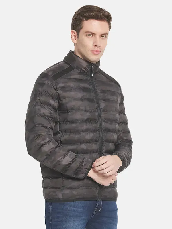 Men Black Camouflage Puffer Jacket