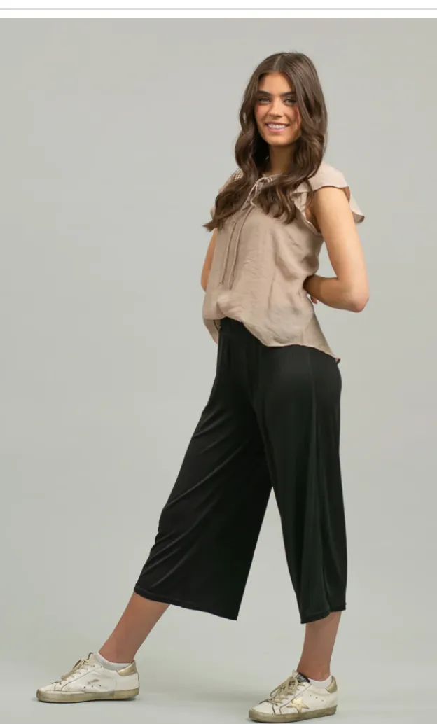 Ribbed Knit Flat Front Gaucho