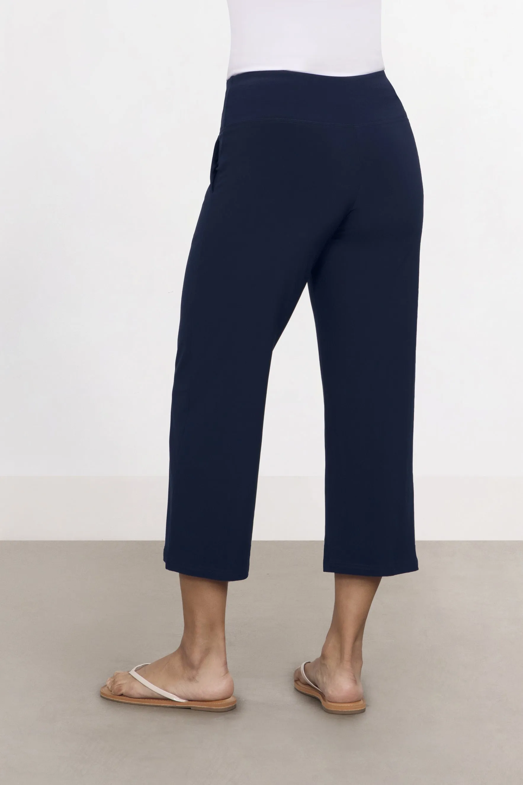 Straight Leg Crop Pant