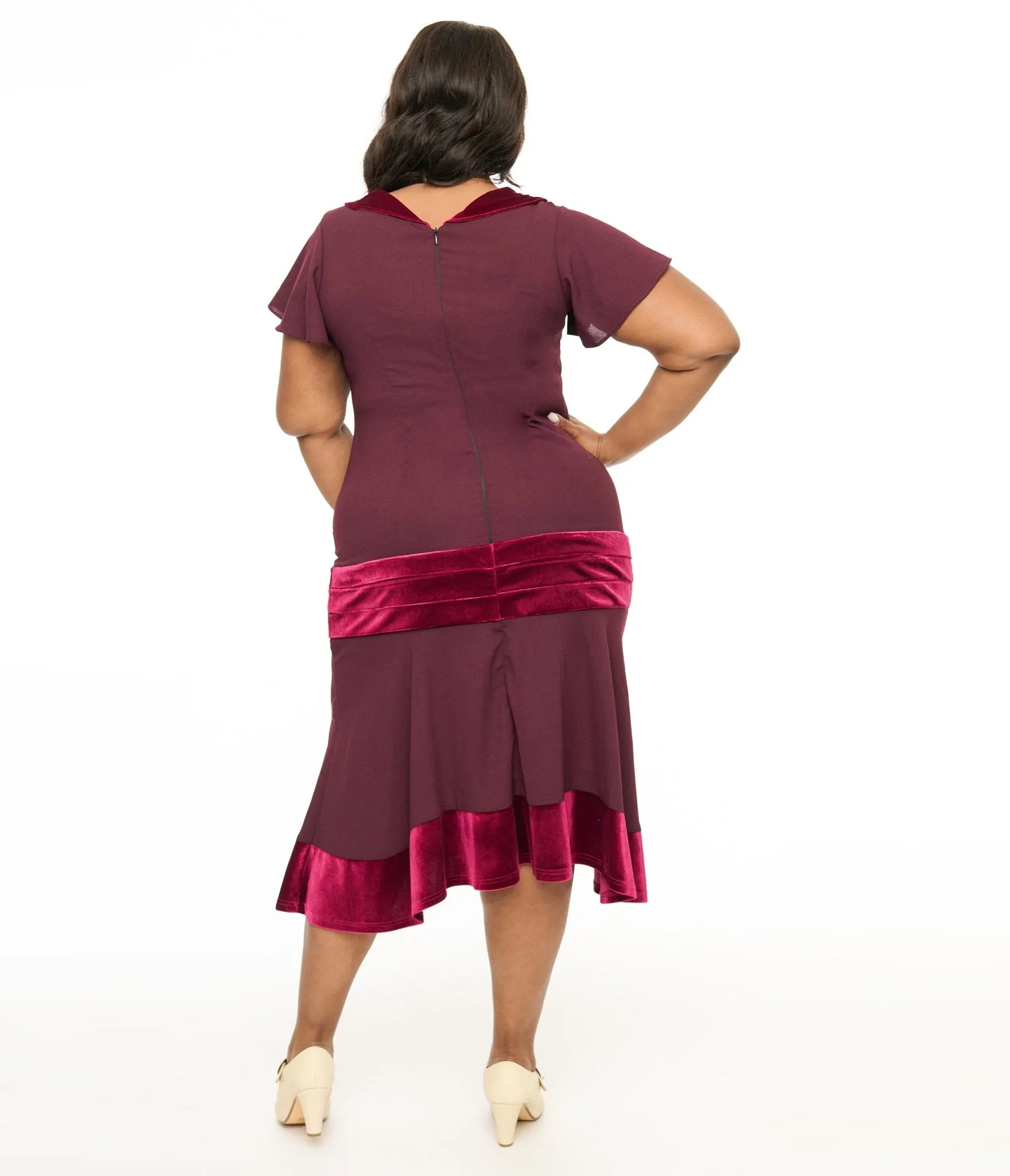 Unique Vintage Plus Size 1920s Burgundy Wilshire Flapper Day Dress