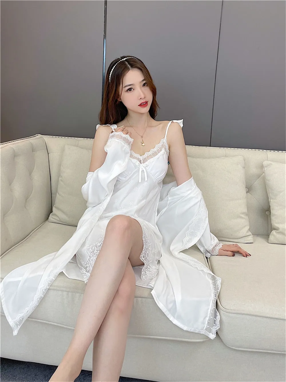 VenusFox Sleepwear Female Pajamas Set Viscose filament Sexy Lace Bridal Nightwear Wear Nighty Robe Women's pajamas home clothes